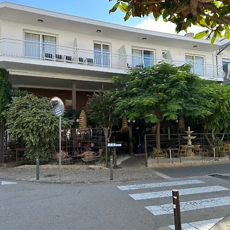L'illa ホテル