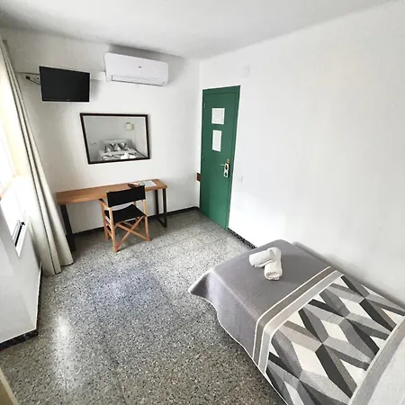 L'illa Hotel *
